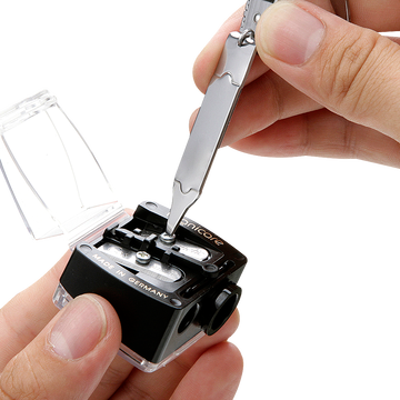 green bell 精巧便携折叠指甲刀 1个